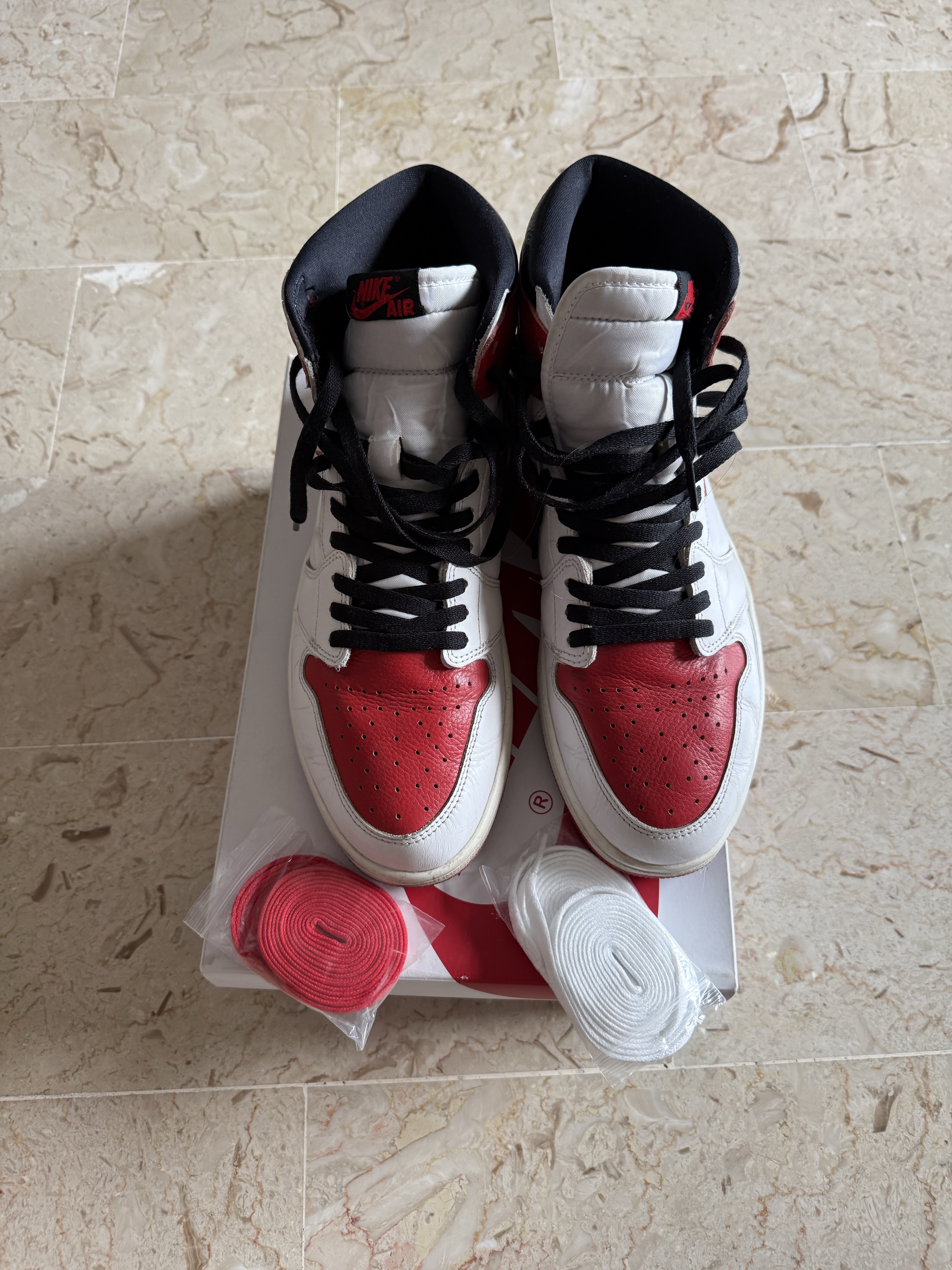 Air Jordan 1 High Heritage 'White Red' (2022) photo 3