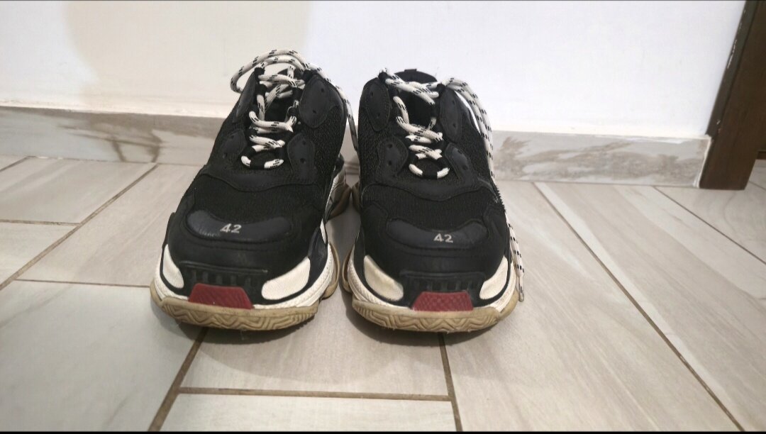 Balenciaga Triple S 'Black White Red' (2018 Reissue) photo 9
