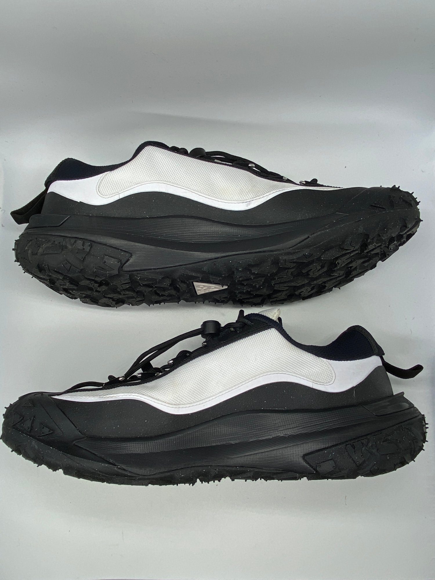 Nike x Comme des Garçons ACG Mountain Fly 2 Low 'Black & White' (2024) photo 2