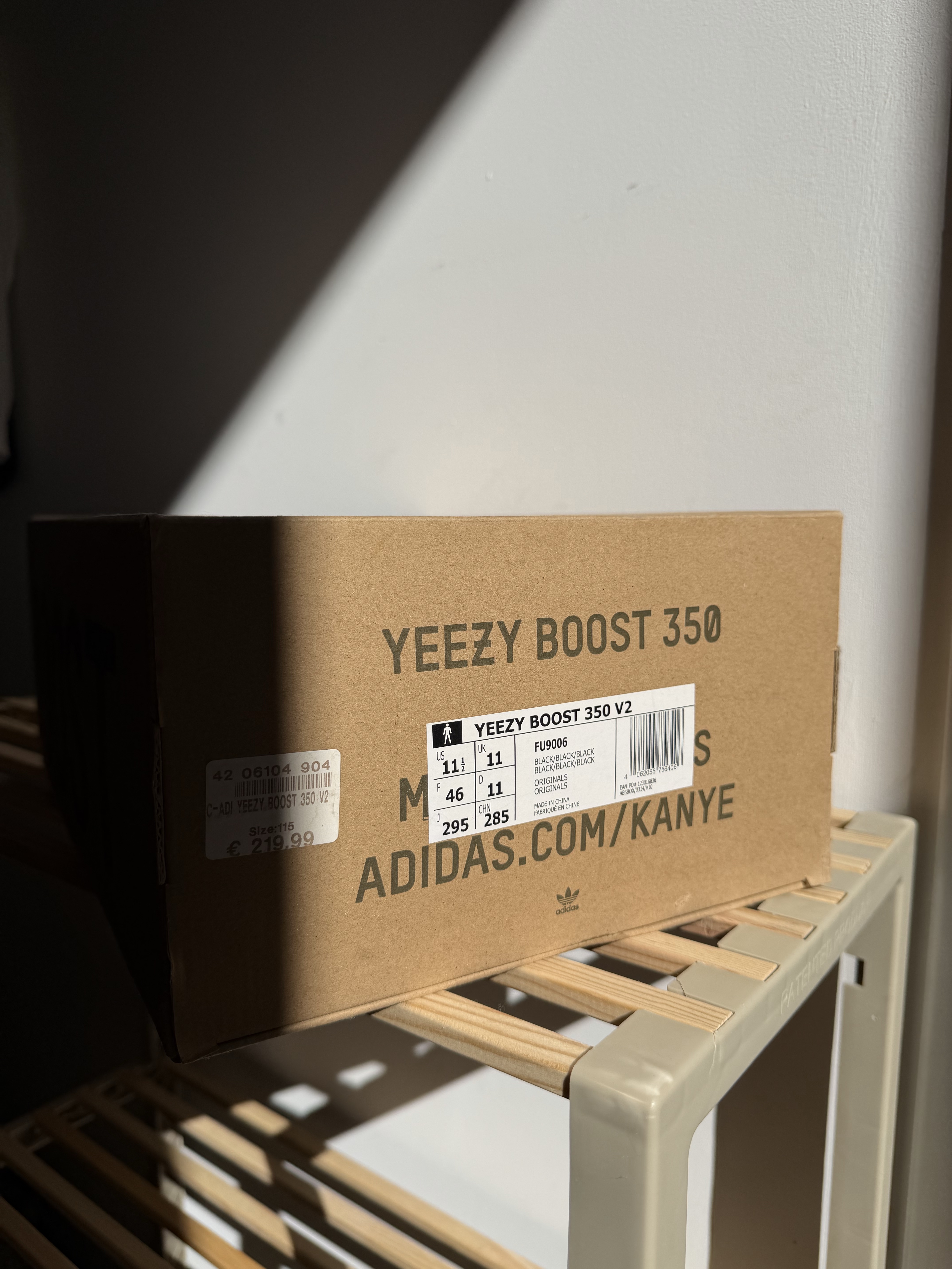 Yeezy Boost 350 V2 'Black' (Non-Reflective) (2019) photo 6
