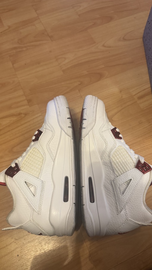 Air Jordan 4 Retro Metallic Red (GS) (2020)