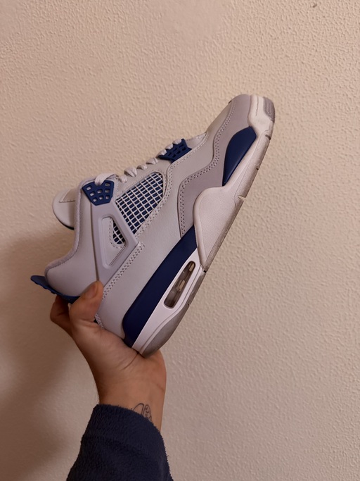 Air Jordan 4 'Military Blue/Industrial Blue' (2024)