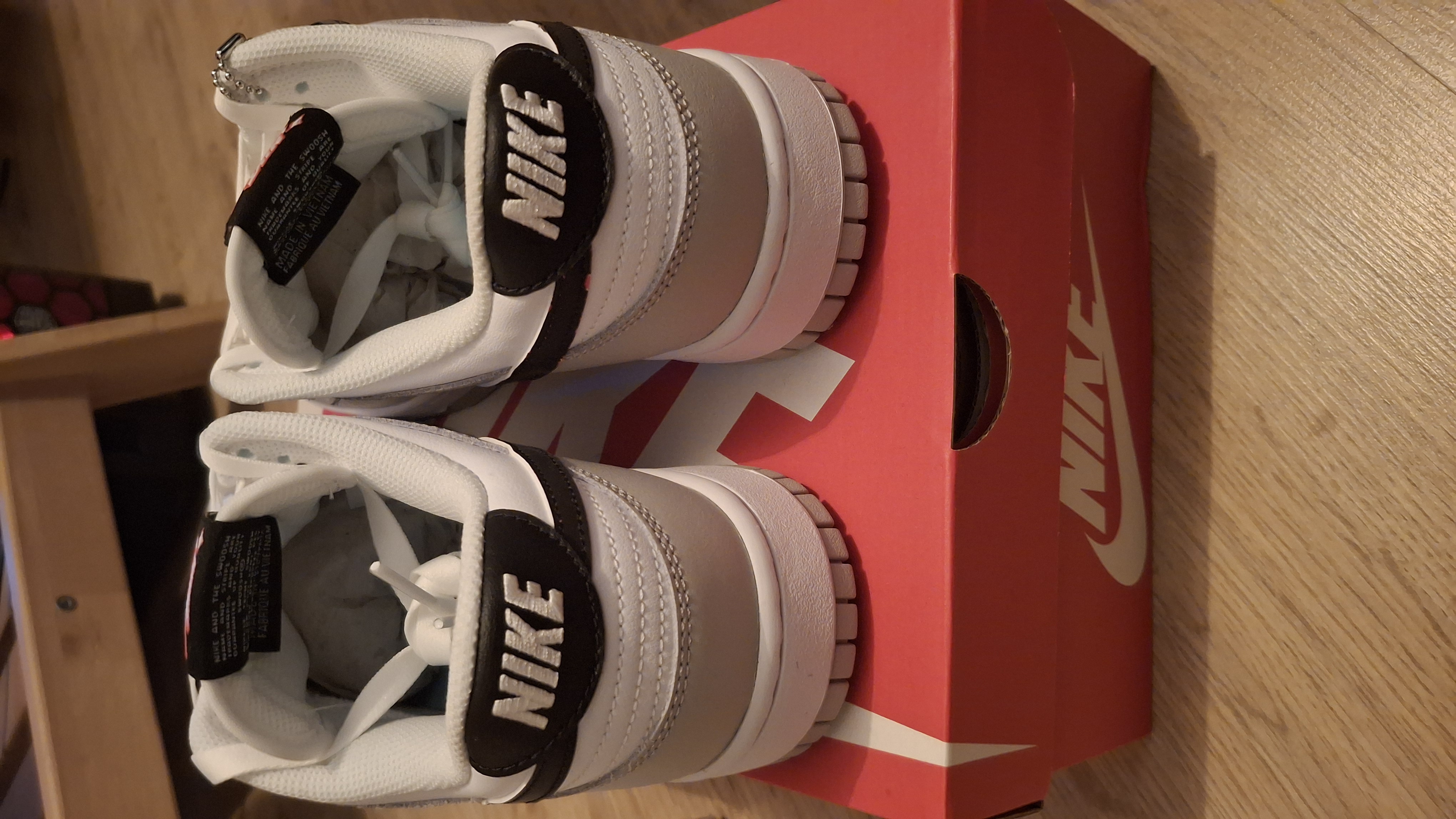 Nike Dunk Low SE 'Lottery Ivory Black' (2022) photo 4