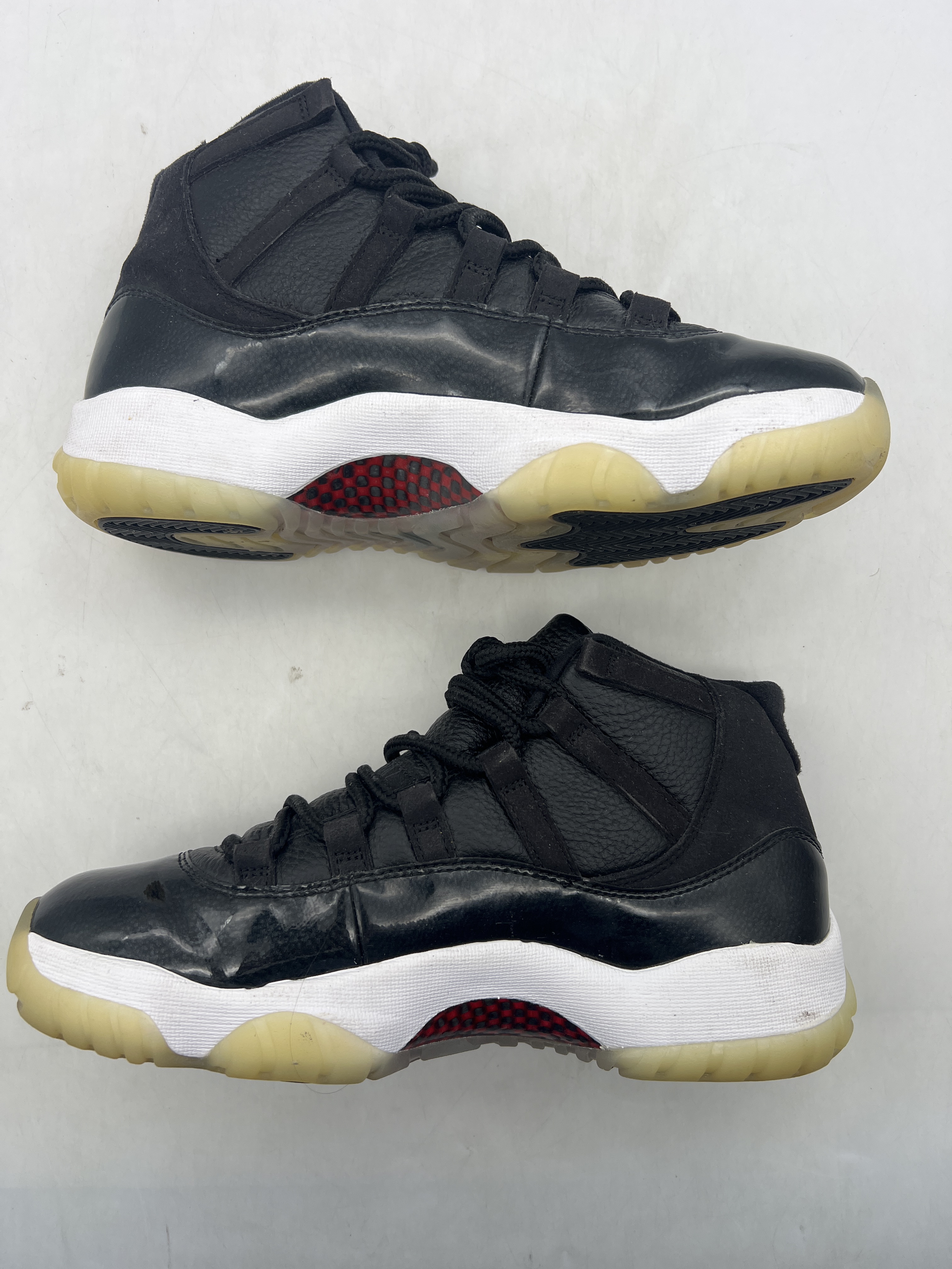 Air Jordan 11 XI Retro 72-10 photo 2