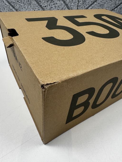 Boost 350 V2 'Carbon Beluga' Brand New