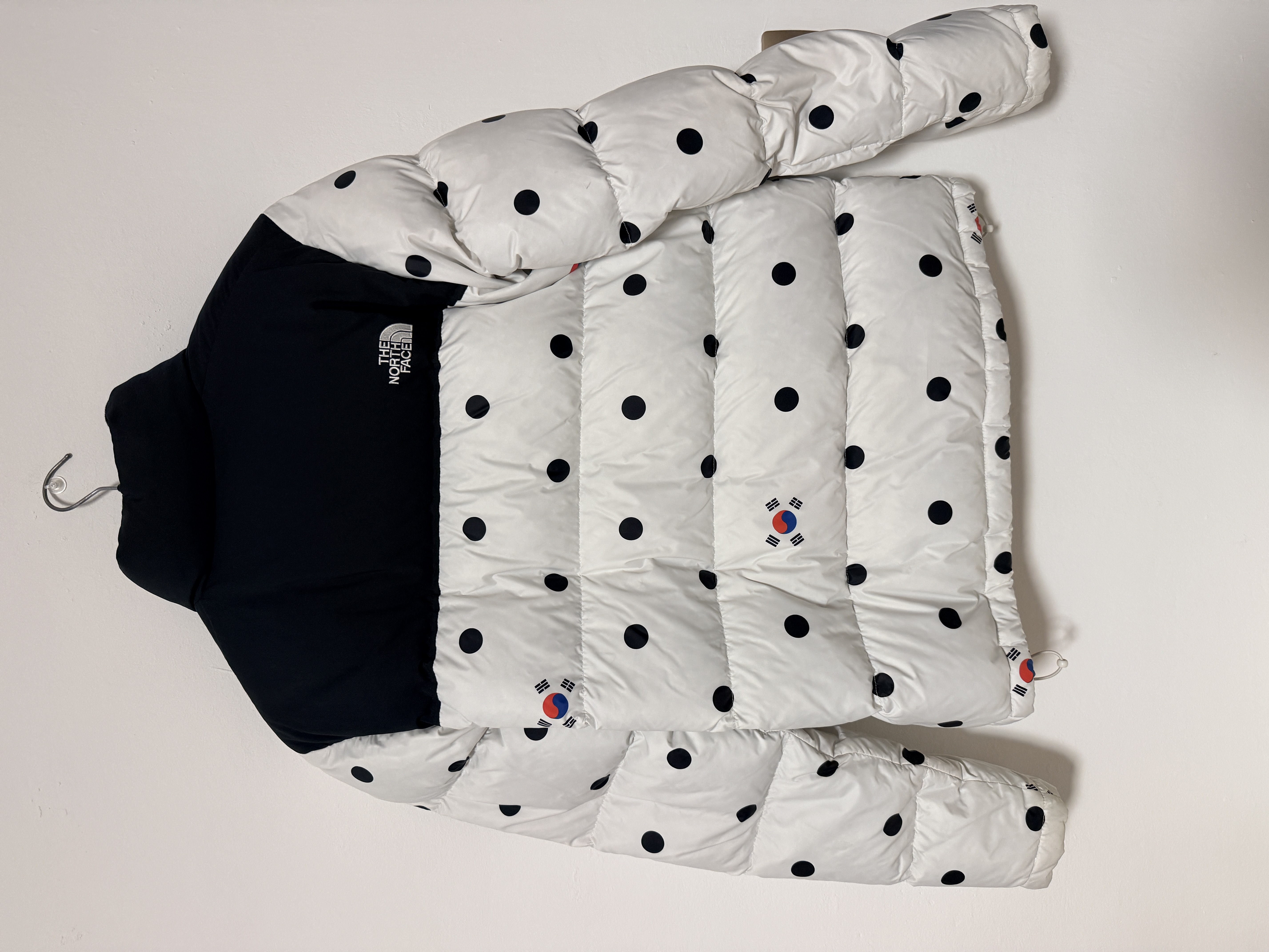 The North Face M IC Nuptse International Puffer TNF Jacket 'South Korea' Dots photo 2