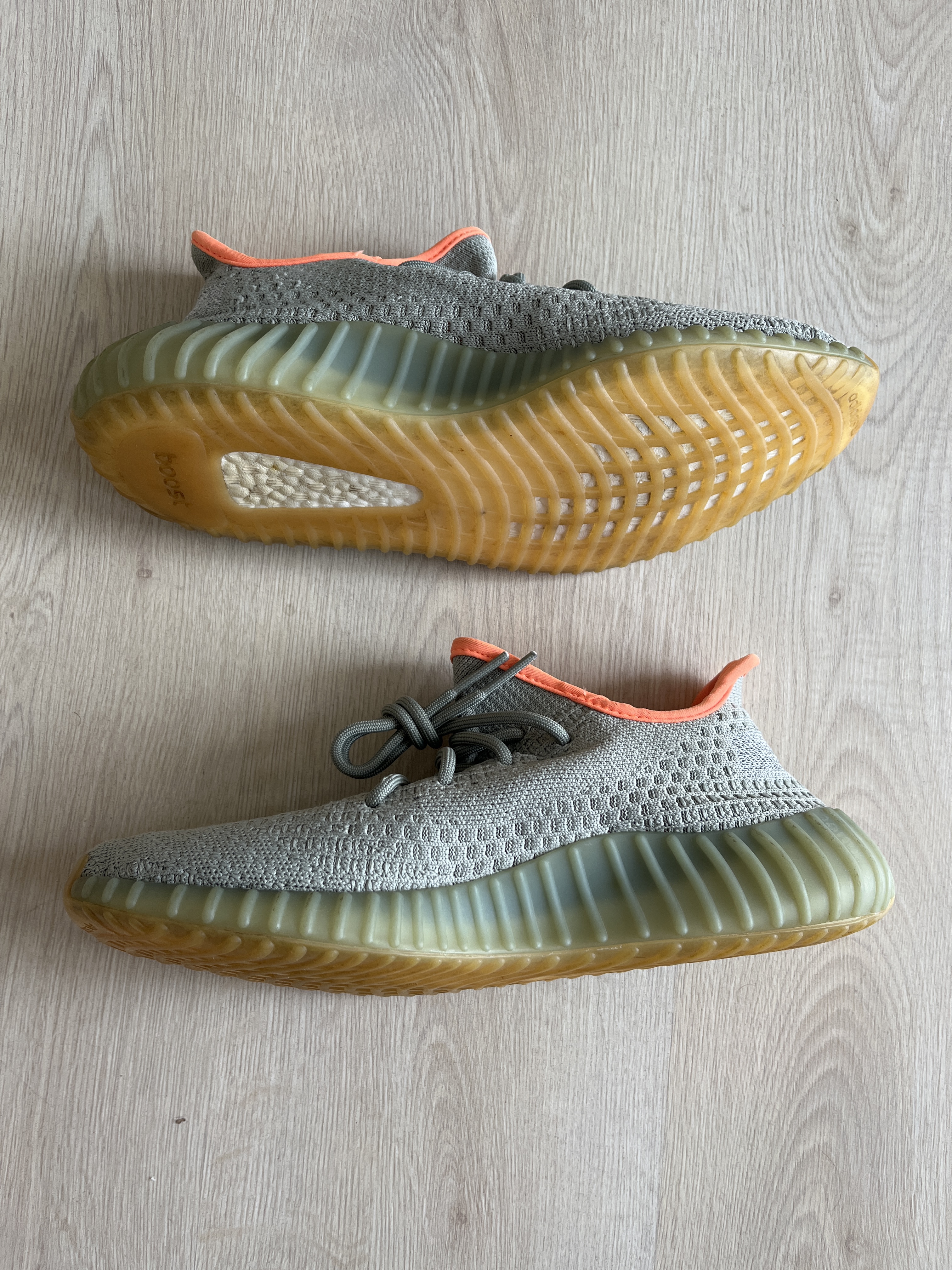 Yeezy Boost 350 V2 'Desert Sage' (2020) photo 2