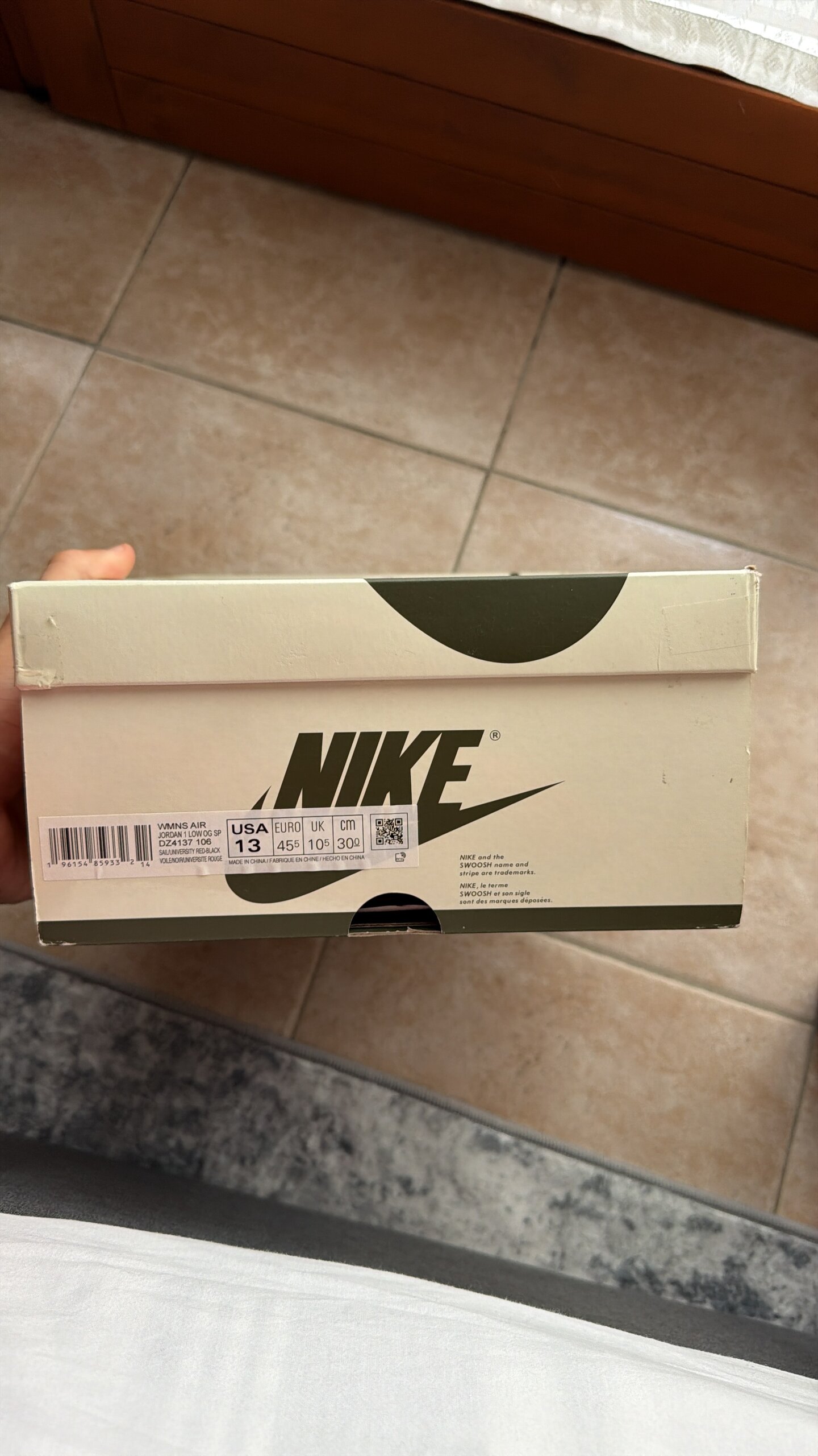 Air Jordan x Travis Scott 1 Low OG SP WMNS 'Olive' (2023) photo 7