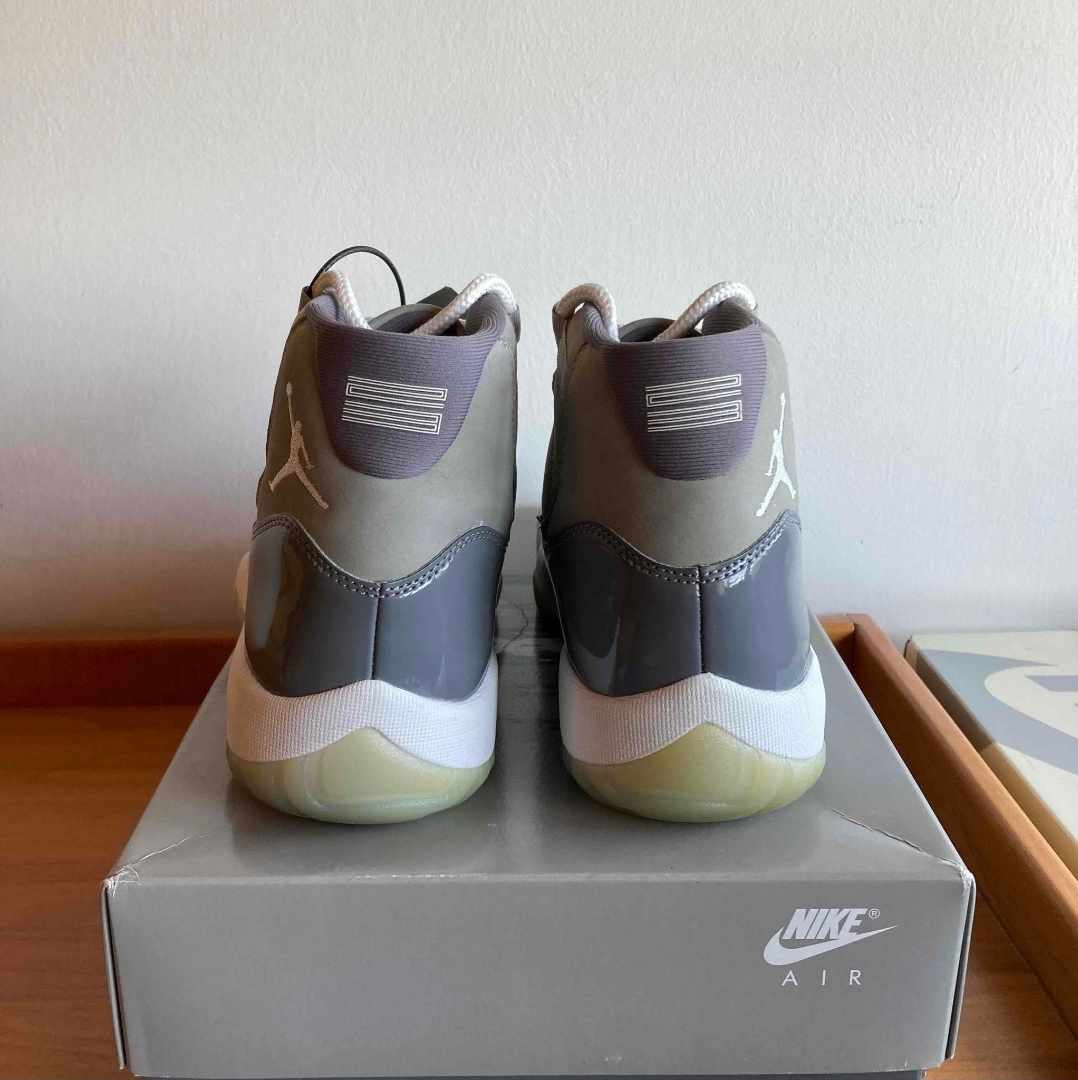 Air Jordan 11 Retro 'Cool Grey' (2021) photo 4