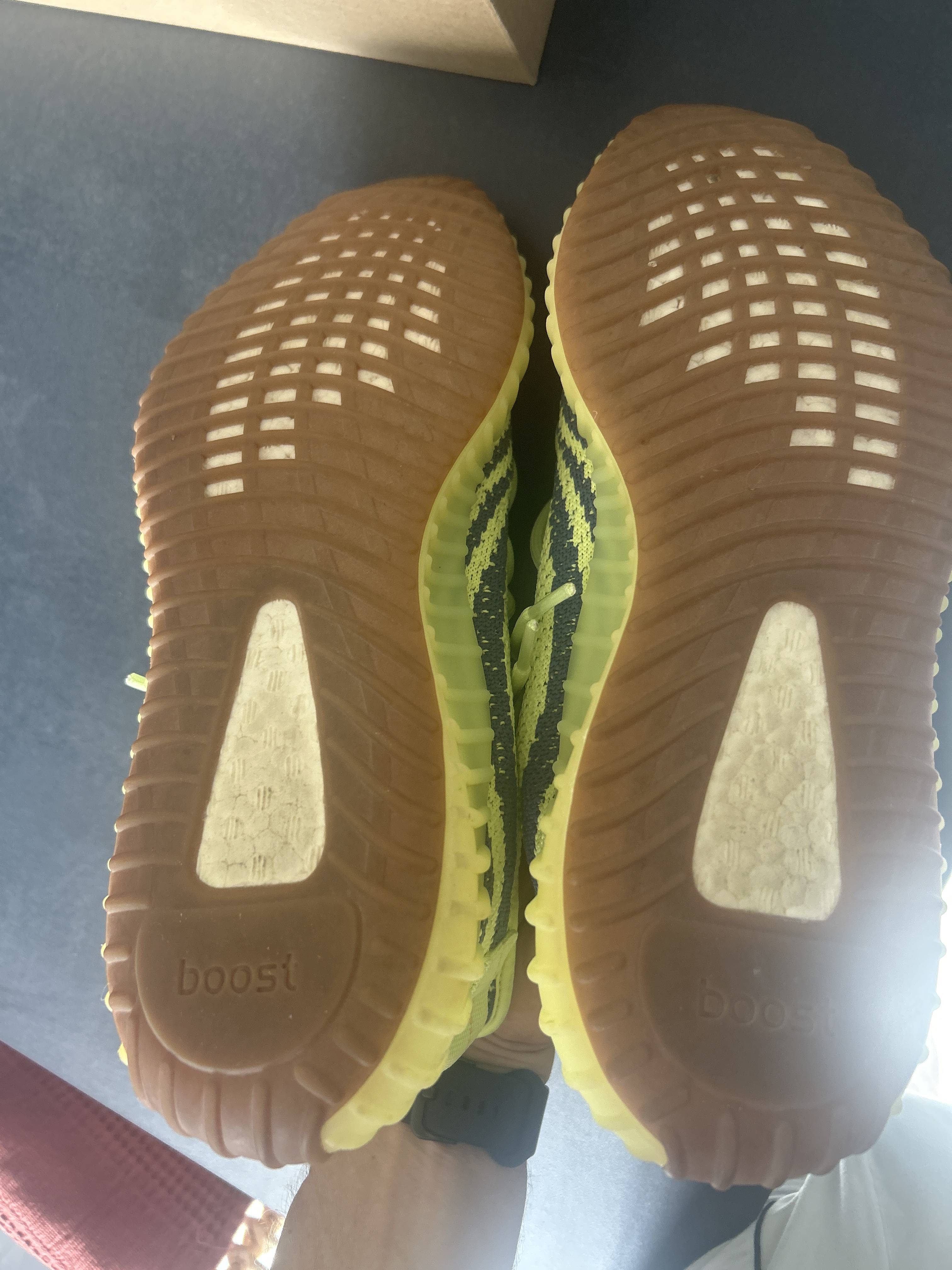 Yeezy Boost 350 V2 'Semi Frozen Yellow' photo 5