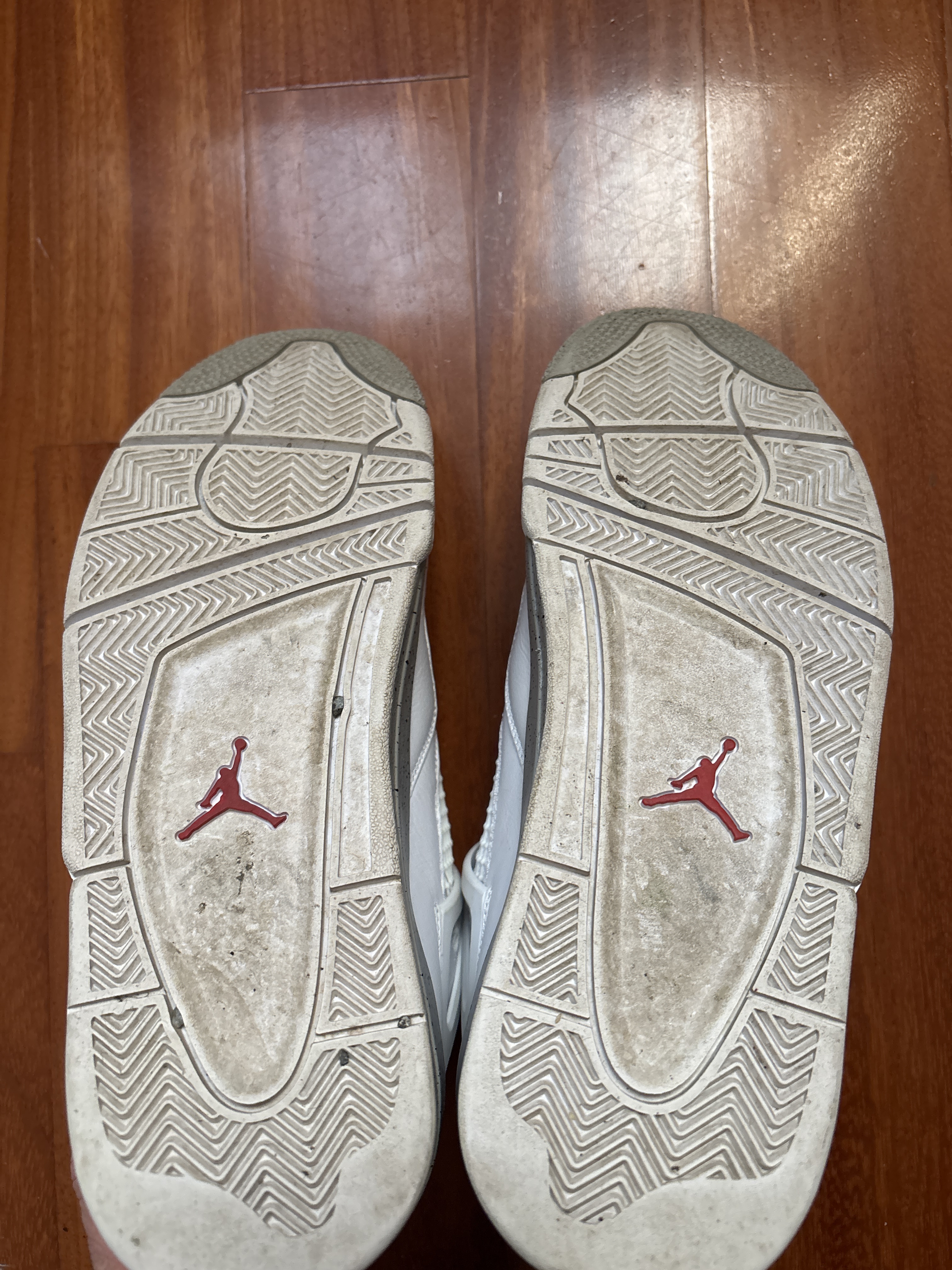 Air Jordan 4 Retro 'Tech White' (2021) photo 5