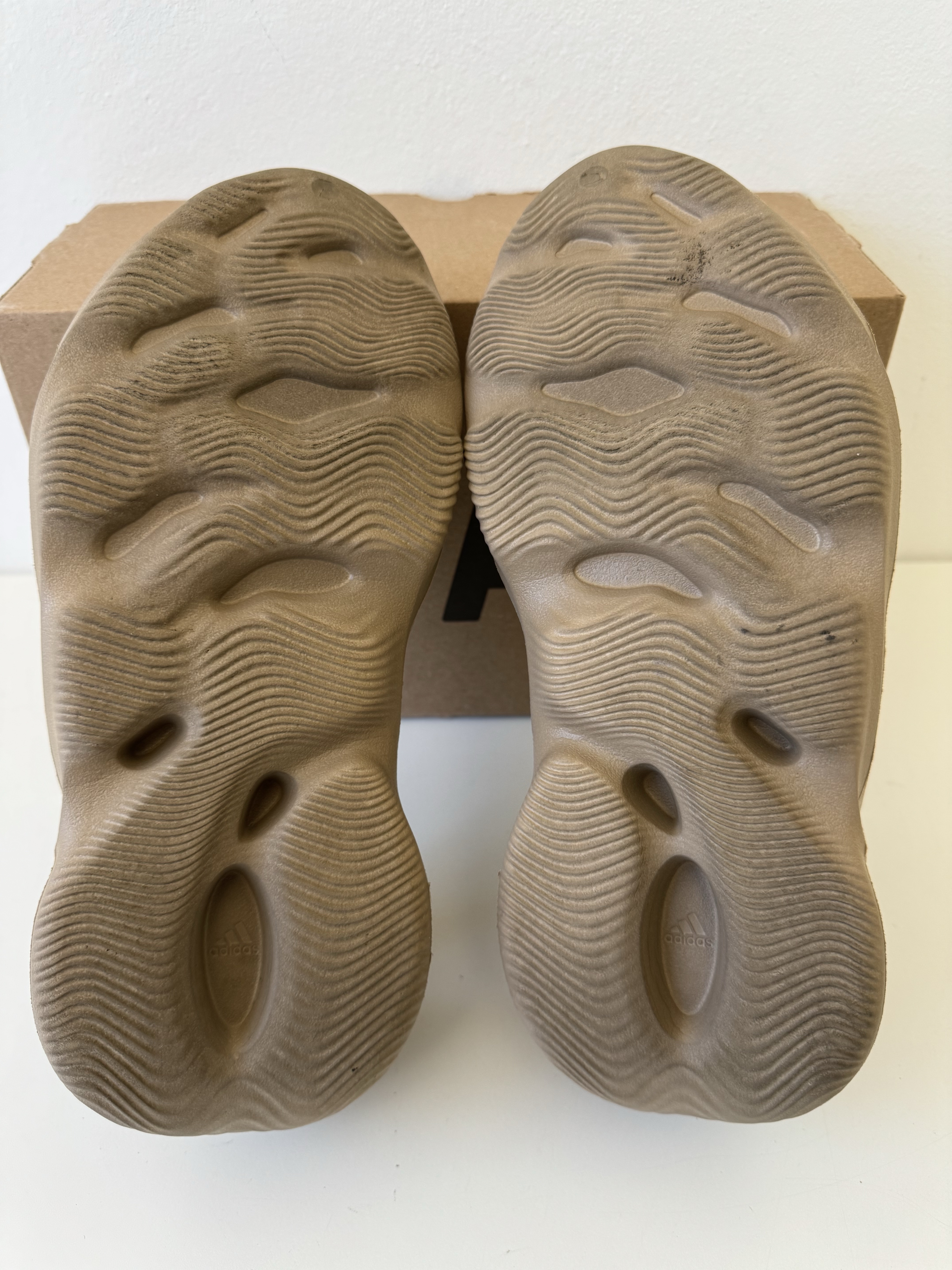 Yeezy Foam Runner Mist photo 5