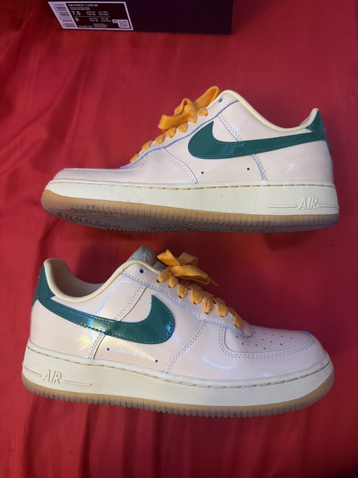 Nike Air Force 1 Low Patent Pack 'Topaz Gold' (2026)