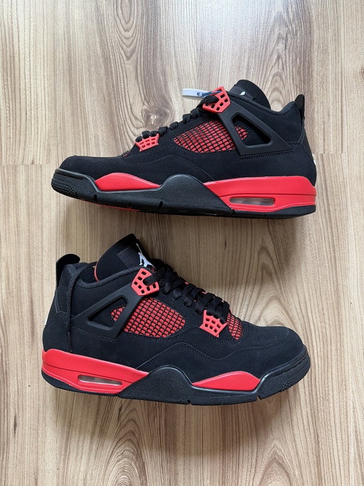 Air Jordan 4 Retro 'Red Thunder' (2022)