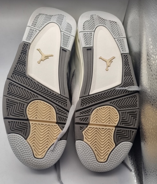 Air Jordan 4 Retro SE 'Craft Photon Dust' (2023) photo 5