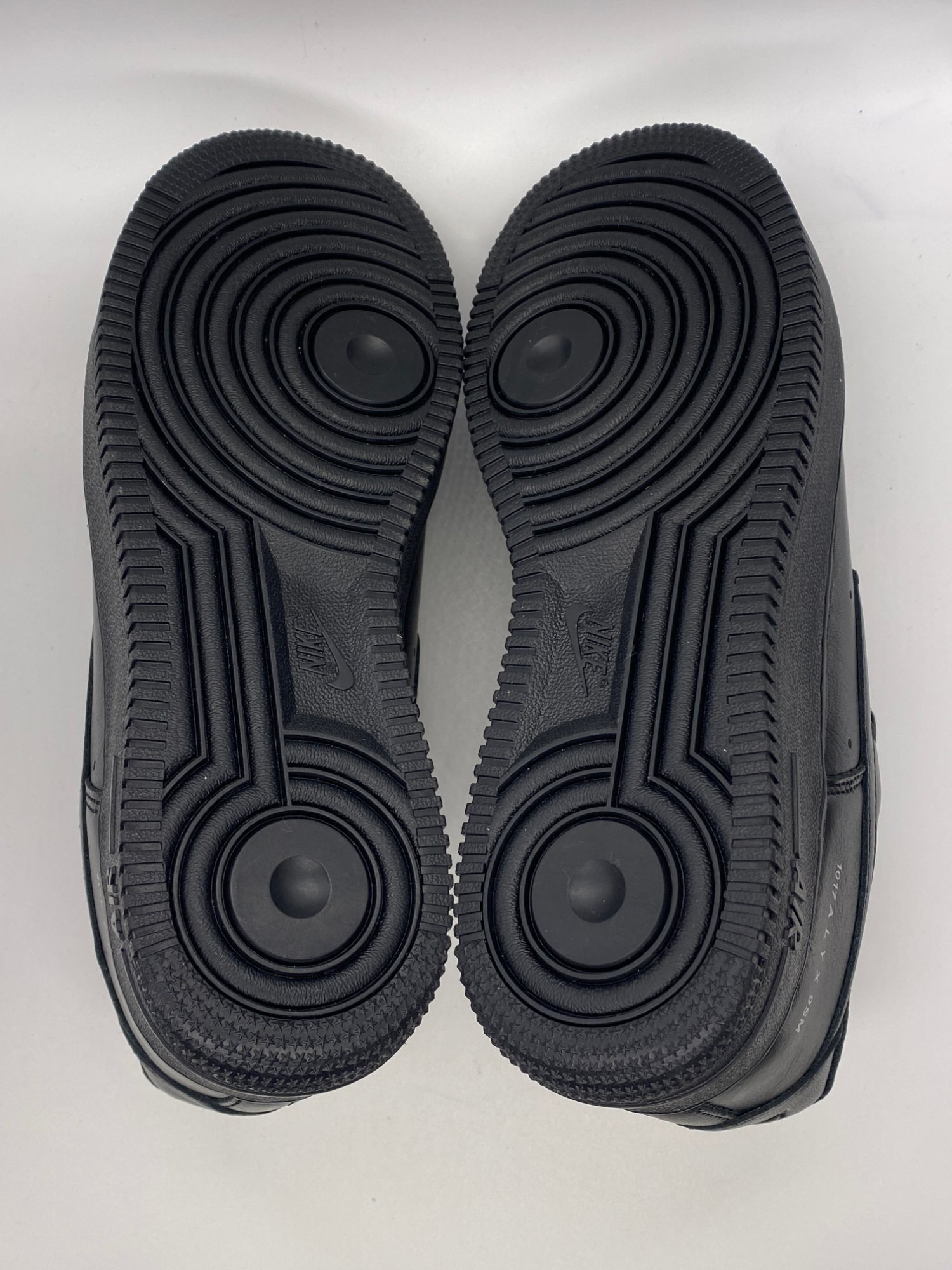 Nike x Matthew M. Williams ALYX Air Force 1 Low Black (2023) photo 5