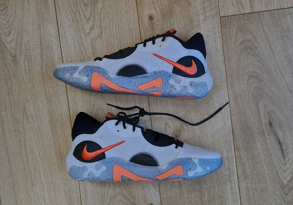 Nike PG 6 Fluoro (2022) photo 1