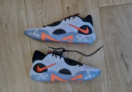 Nike PG 6 Fluoro (2022)