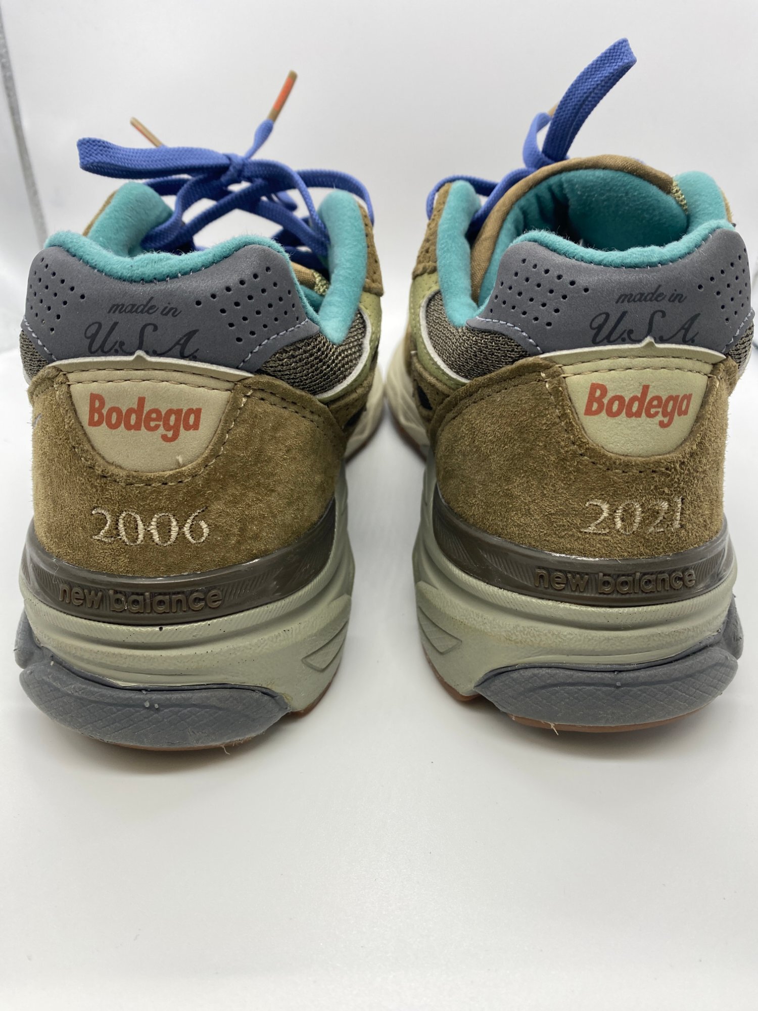 New Balance x Bodega 990v3 Here To Stay (2021) photo 4