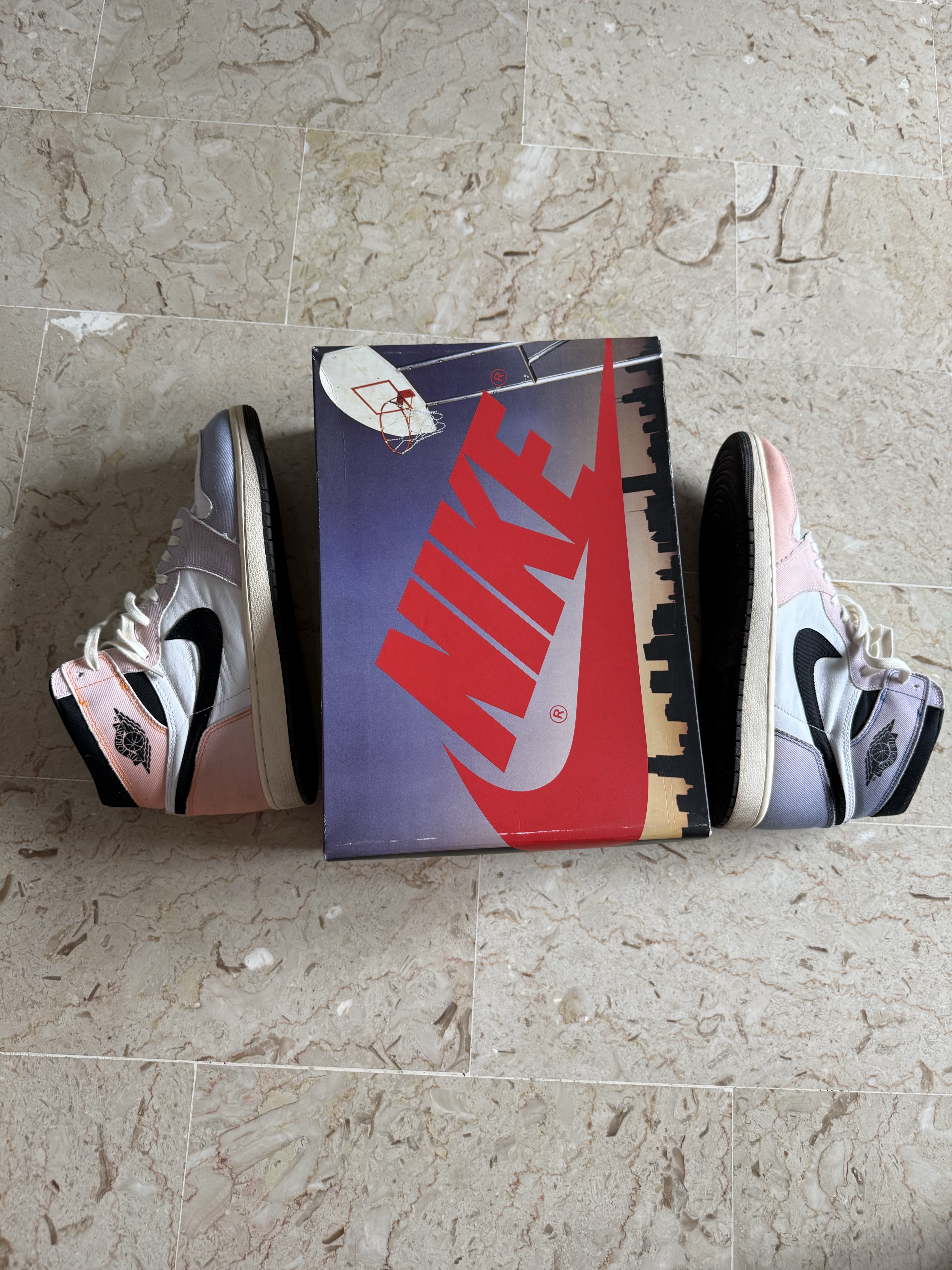 Air Jordan 1 High OG 'Skyline' (2023) photo 7