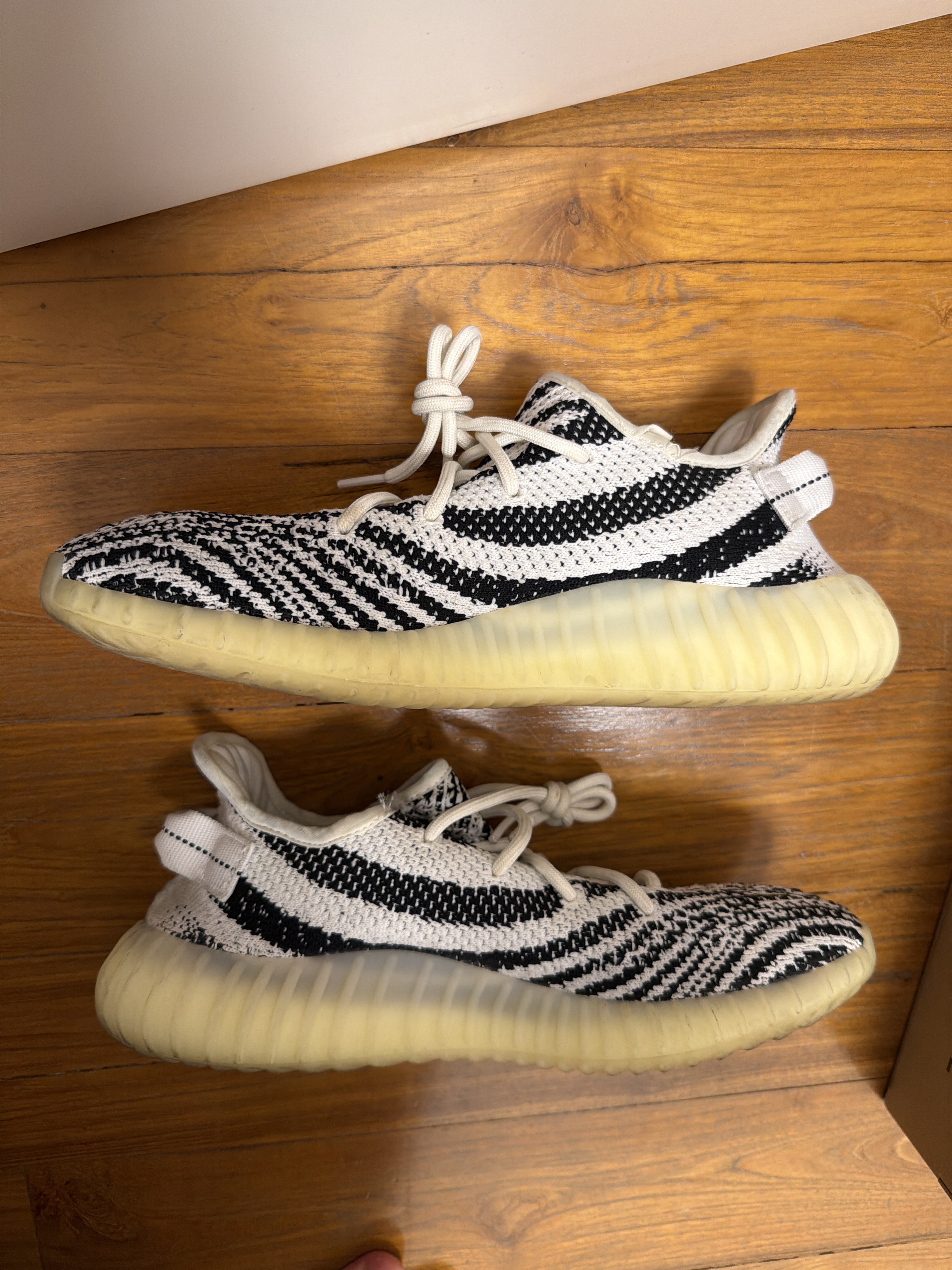 Yeezy Boost 350 V2 'Zebra' photo 1