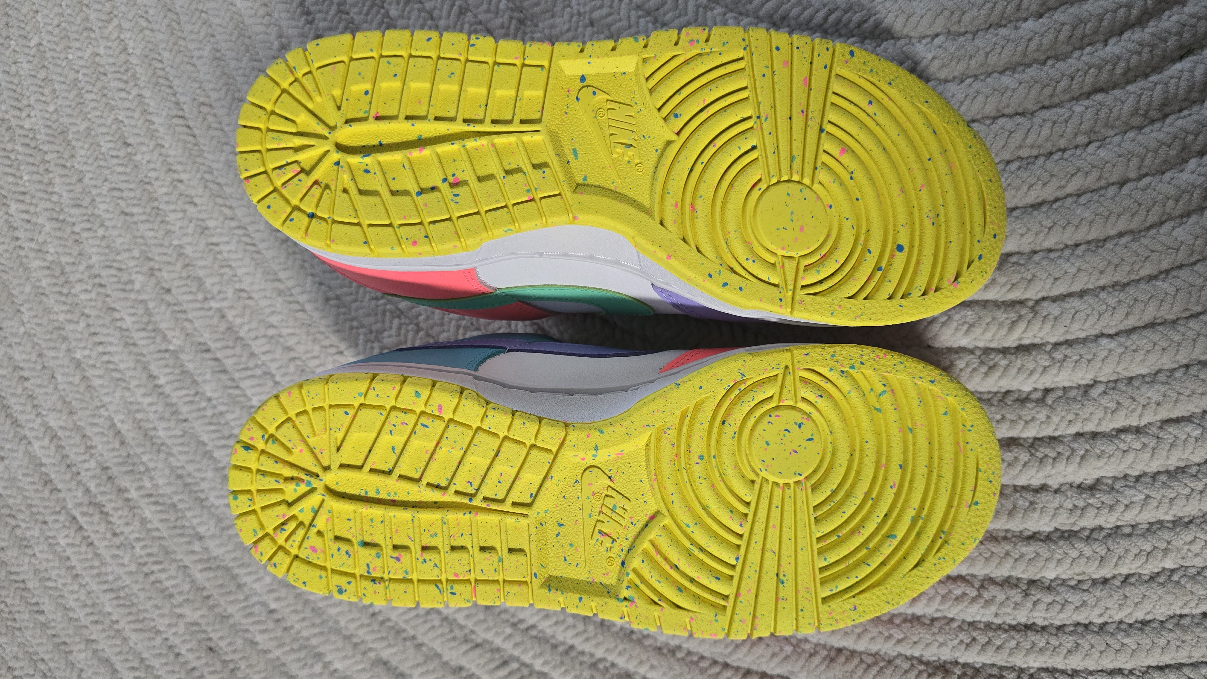 Nike Dunk Low WMNS 'Easter' (2021) photo 5