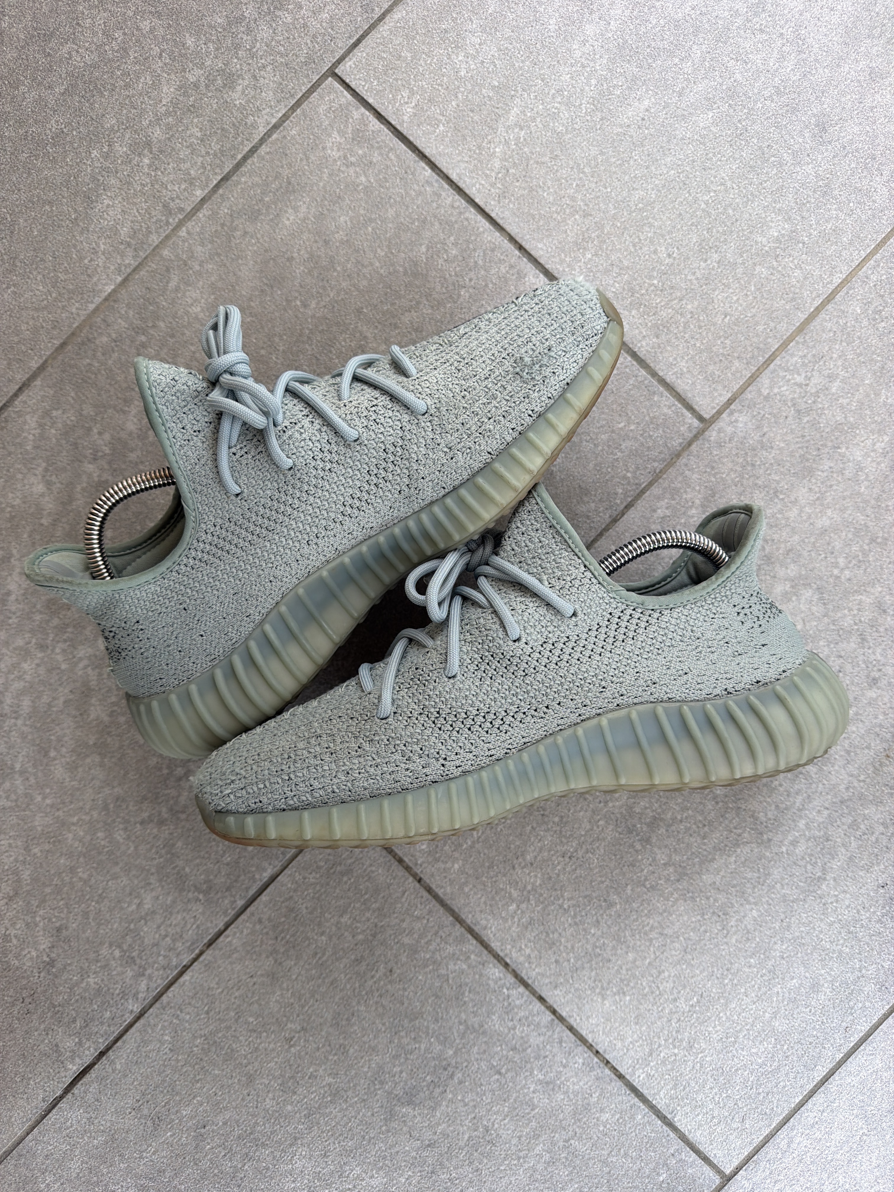 Yeezy Boost 350 V2 'Salt' photo 2