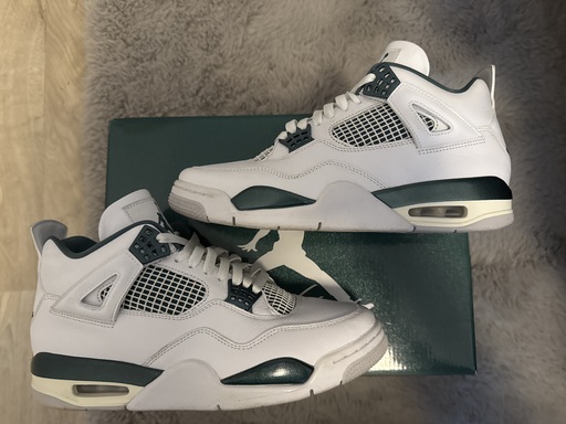 Air Jordan 4 'Oxidized Green' (2024)