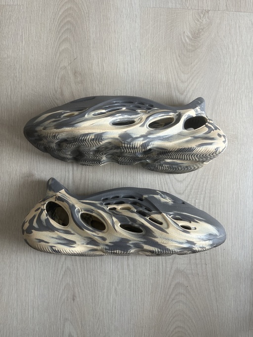Yeezy Foam Runner MXT 'Moon Grey' (2021)