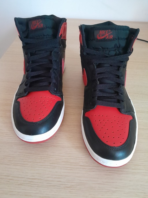 Air Jordan 1 Retro Bred (2001)