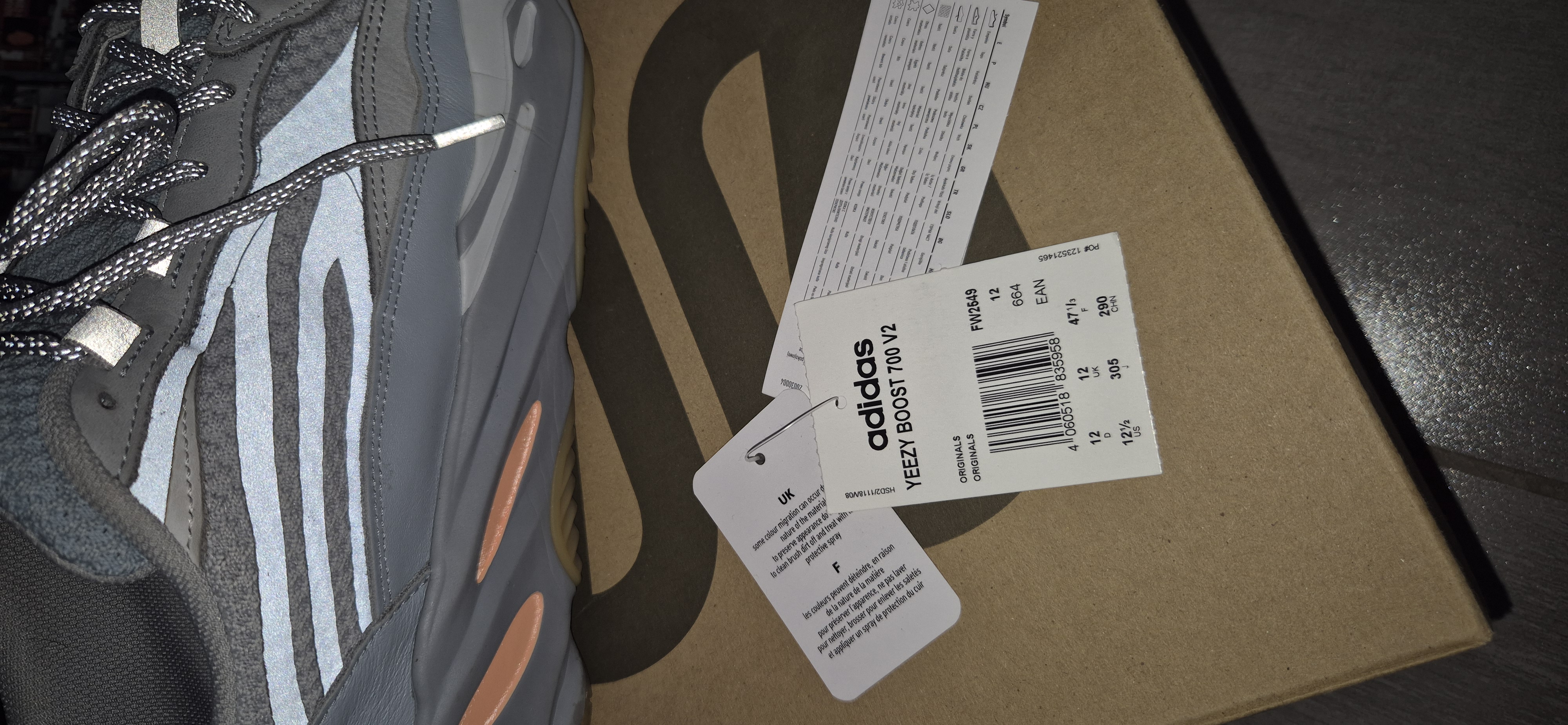 Yeezy Boost 700 V2 'Inertia' (2019) photo 8