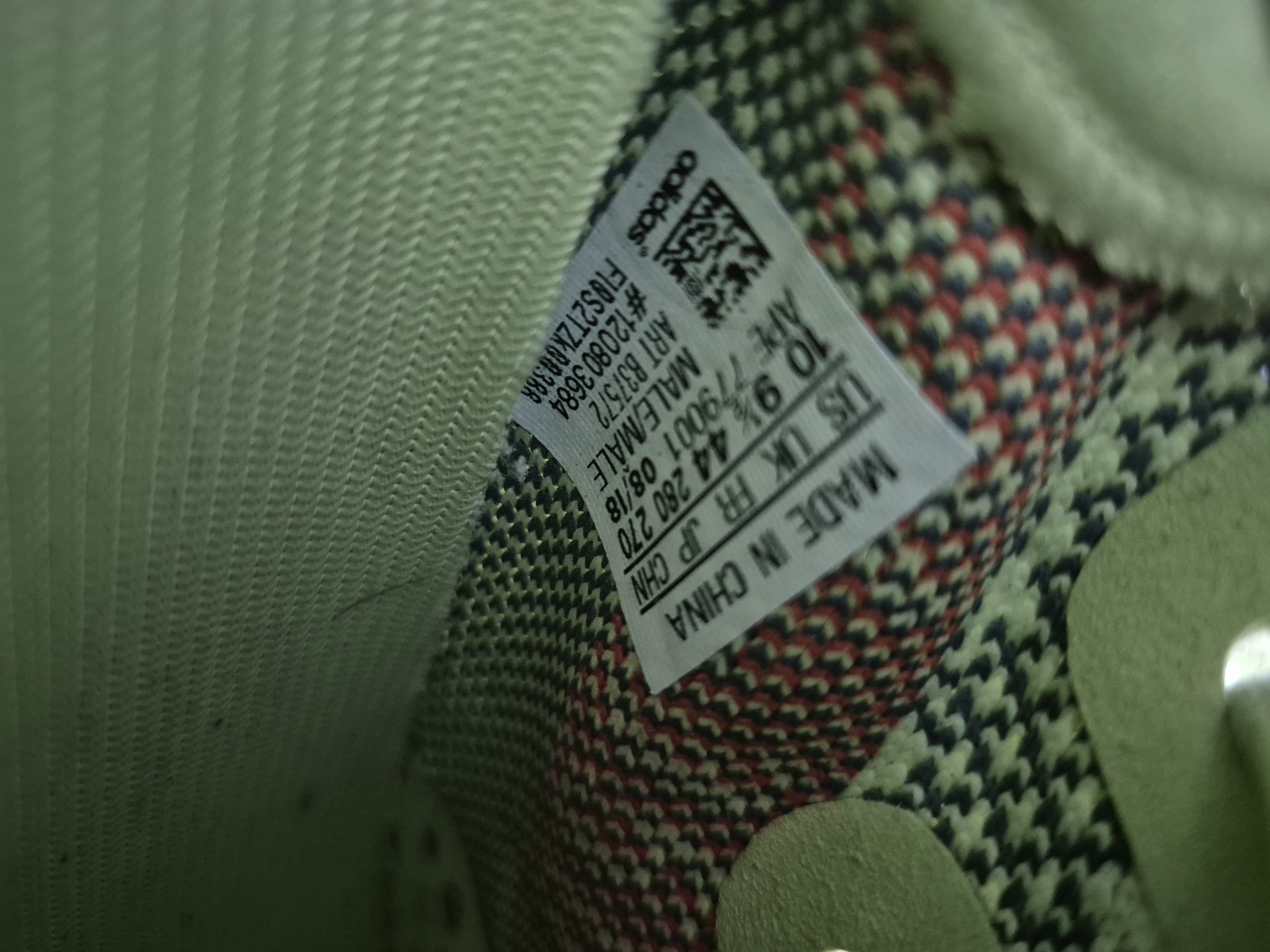 Yeezy Boost 350 V2 'Semi Frozen Yellow' photo 6