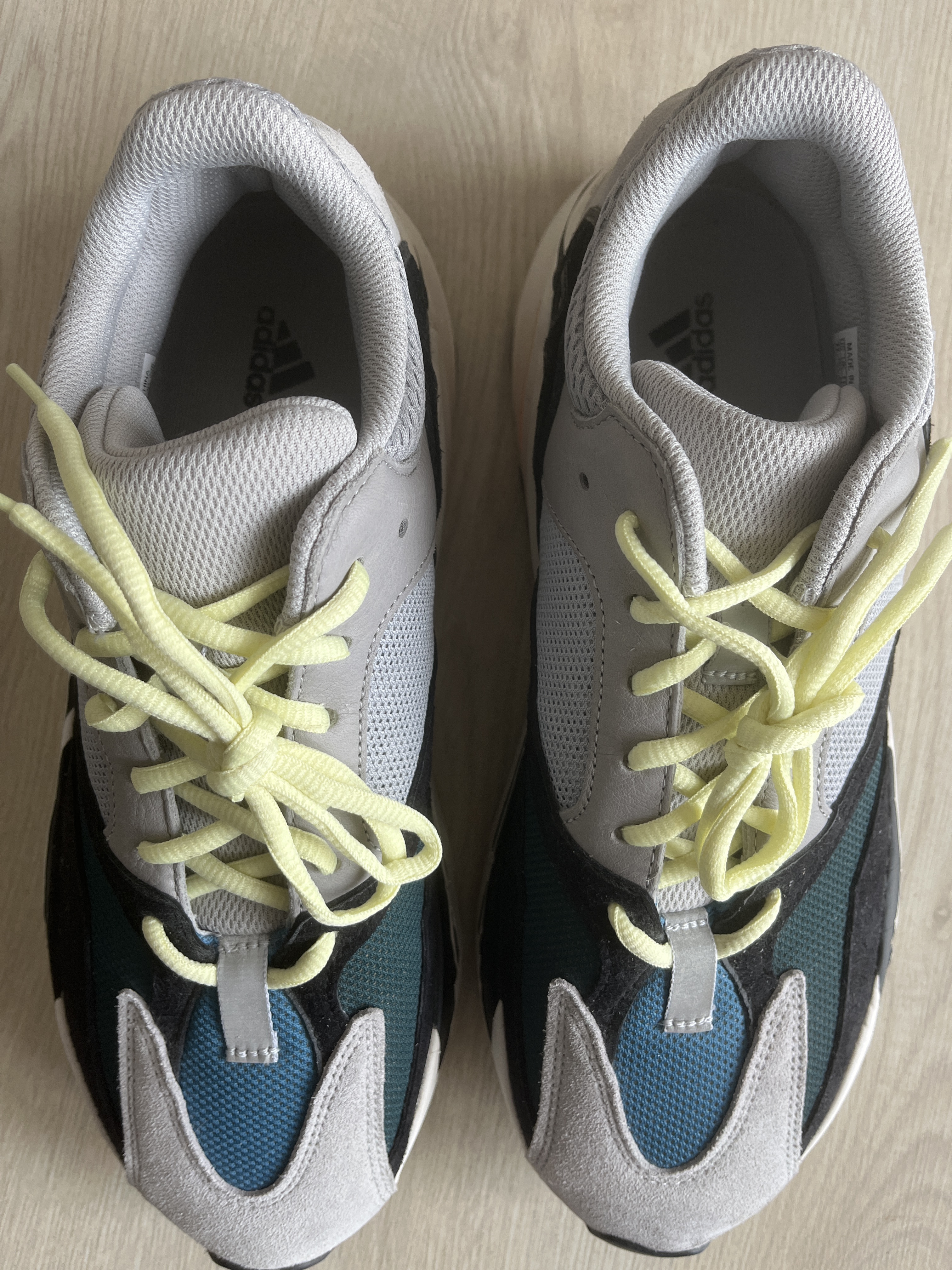 Yeezy Boost 700 'Wave Runner' photo 7