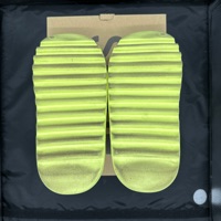 Yeezy Slide 'Glow Green' (2022) (Restock) photo 5