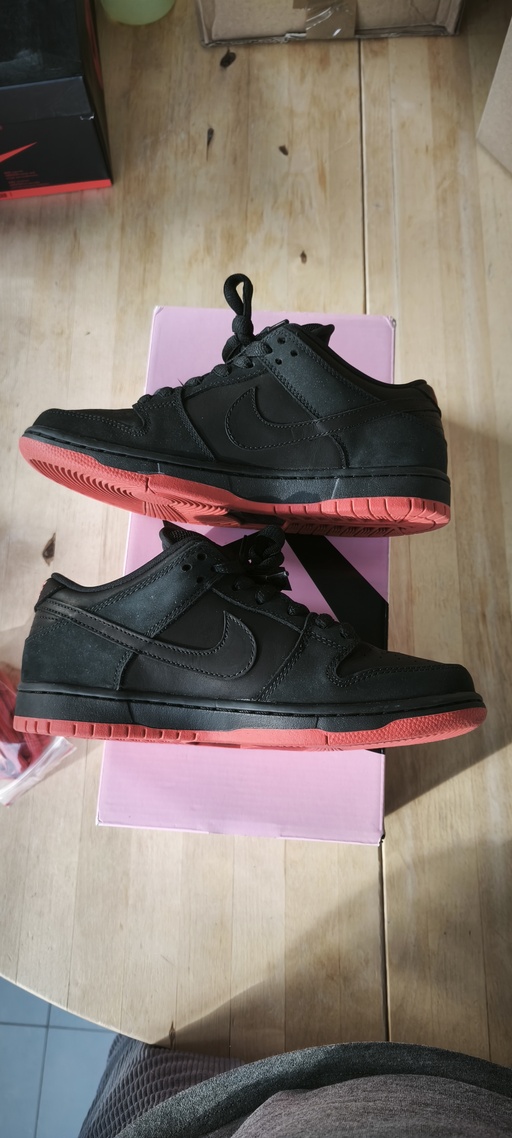 Nike SB Dunk Low Staple 'NYC Black Pigeon' (2017)