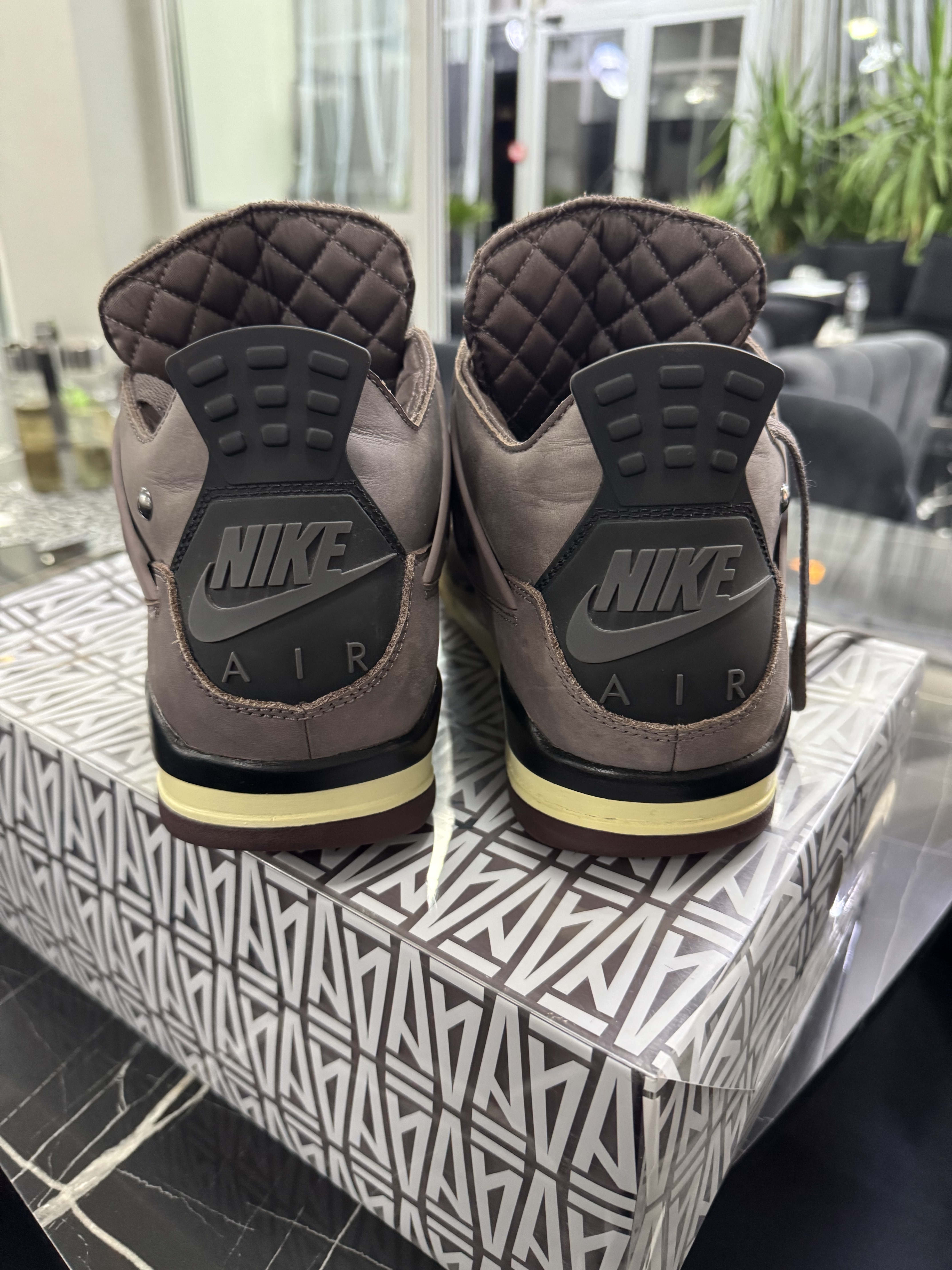 Air Jordan x A Ma Maniere 4 'Violet Ore' (2022) photo 3
