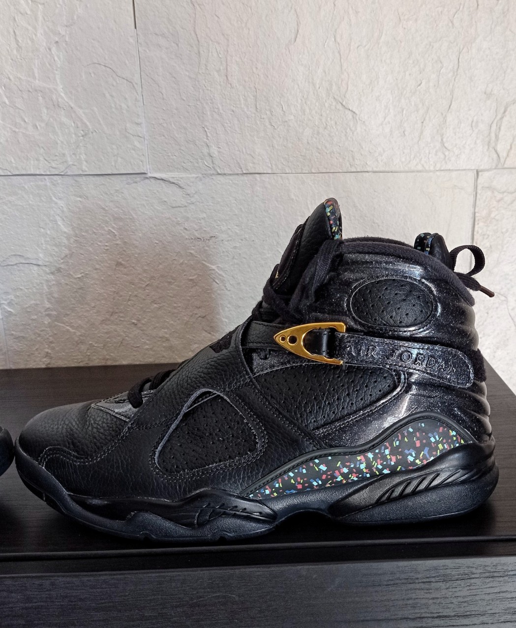 Air Jordan 8 Retro 'Confetti Champion Chip' (2016) photo 1