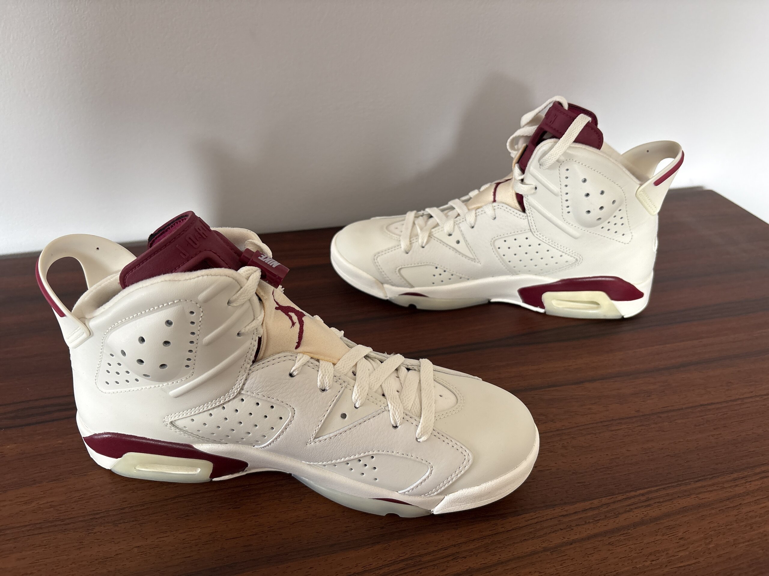 Air Jordan 6 Retro Maroon (2015) photo 2