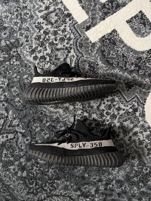 Yeezy Boost 350 V2 'Oreo'
