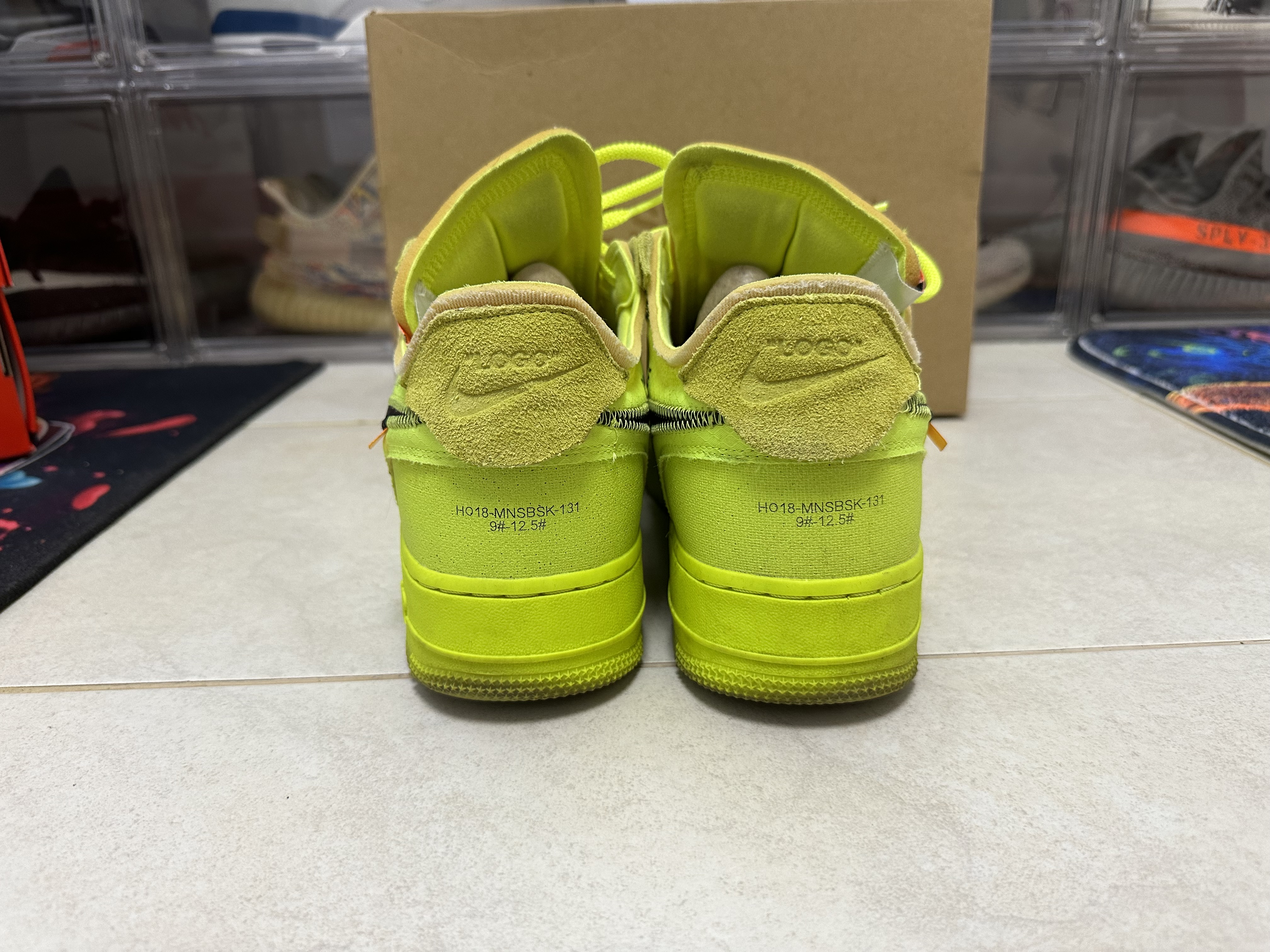 Nike x Off-White Air Force 1 Low 'Volt' (2018) photo 4