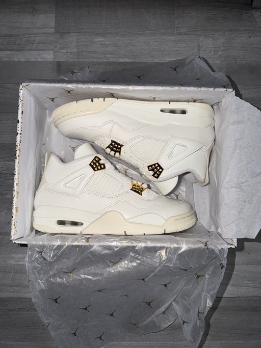 Air Jordan 4 WMNS 'Metallic Gold' (2024)