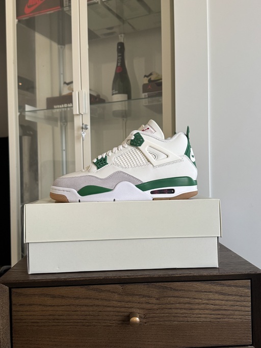 Air Jordan x Nike SB 4 'Pine Green' (2023)