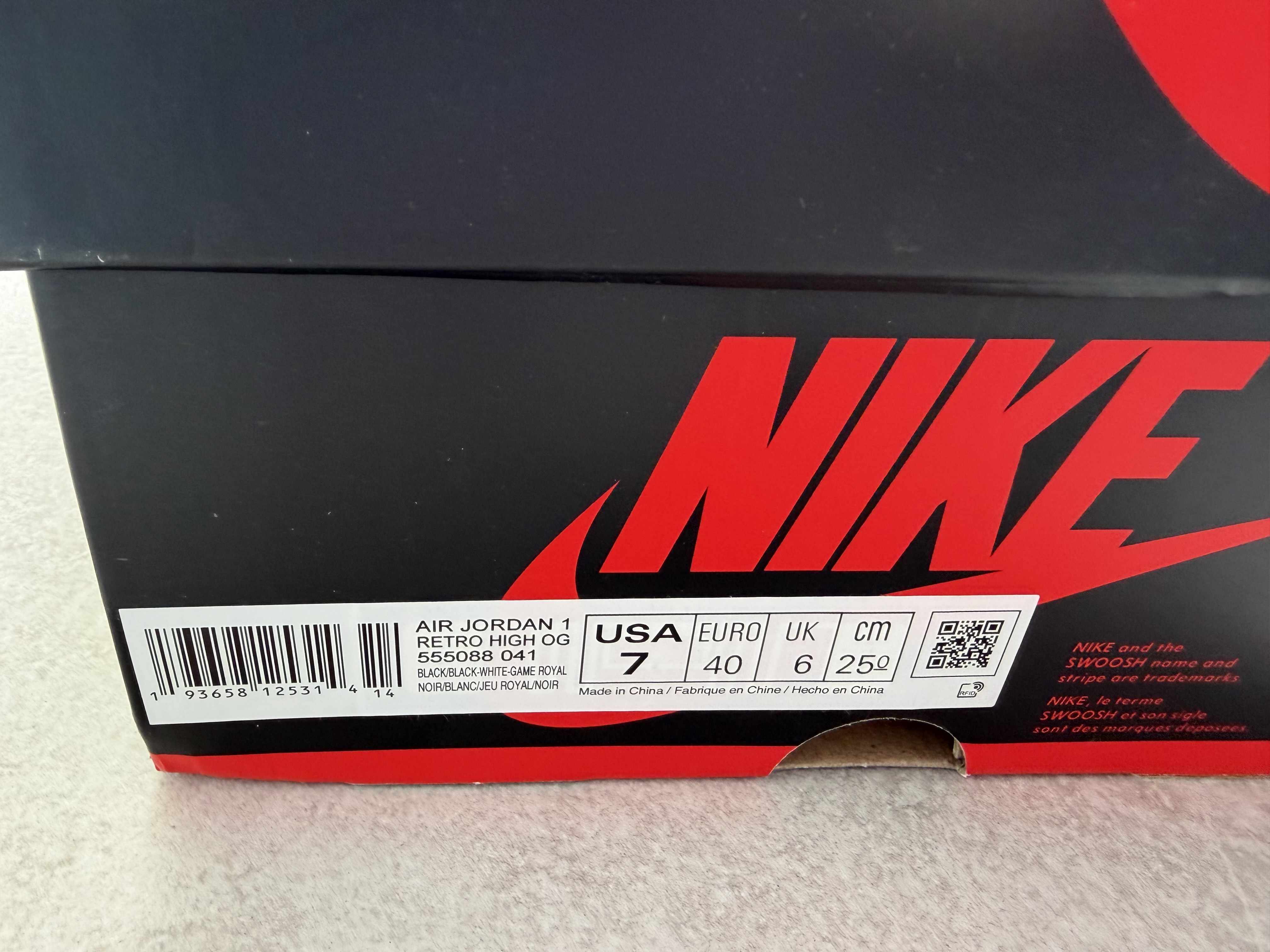 Air Jordan 1 Retro High 'Royal Toe' (2020) photo 7