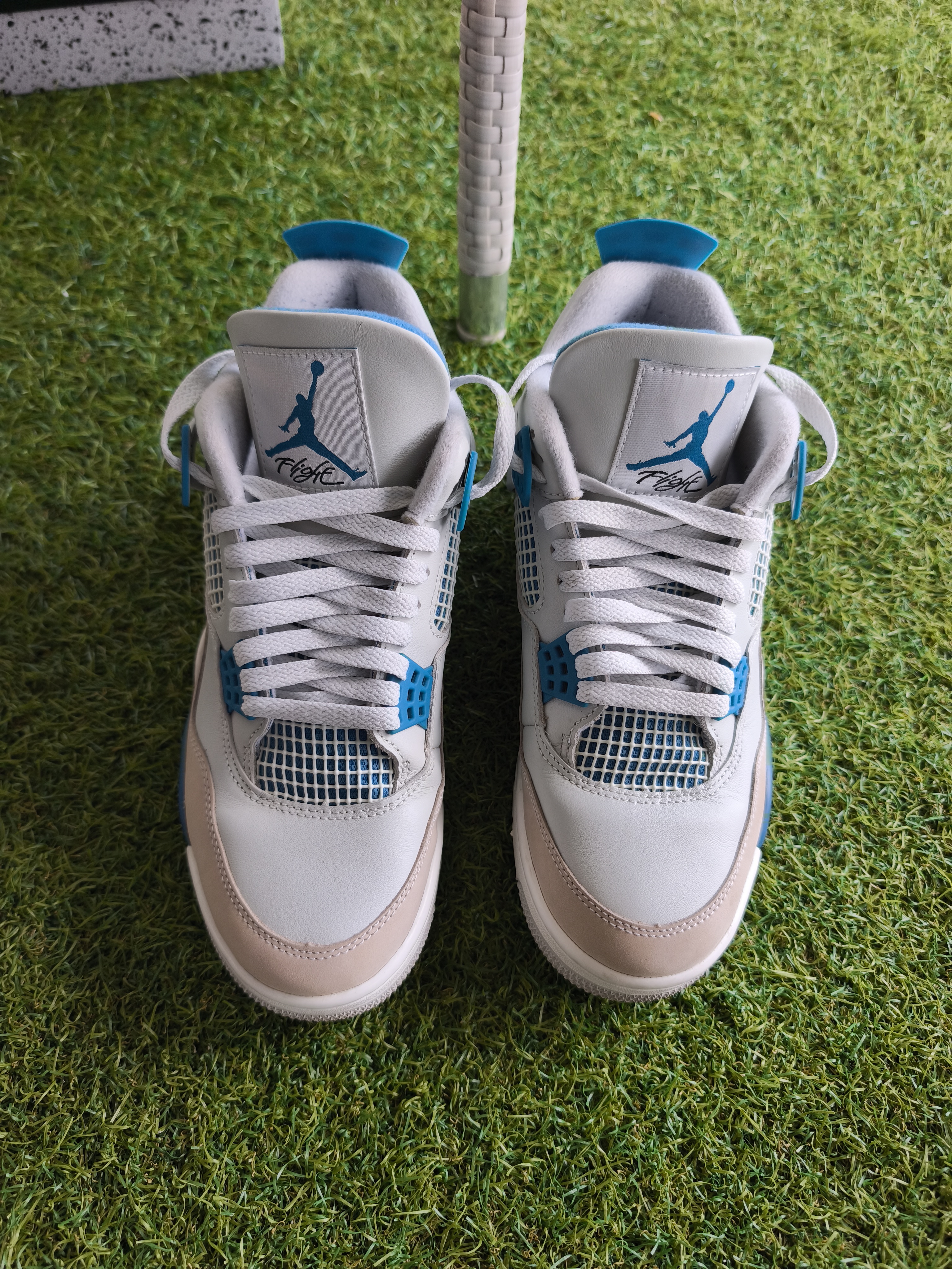 Air Jordan 4 'Military Blue/Industrial Blue' (2024) photo 3