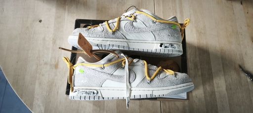 Nike x Off-White Dunk Low 'Lot 39' (2021)