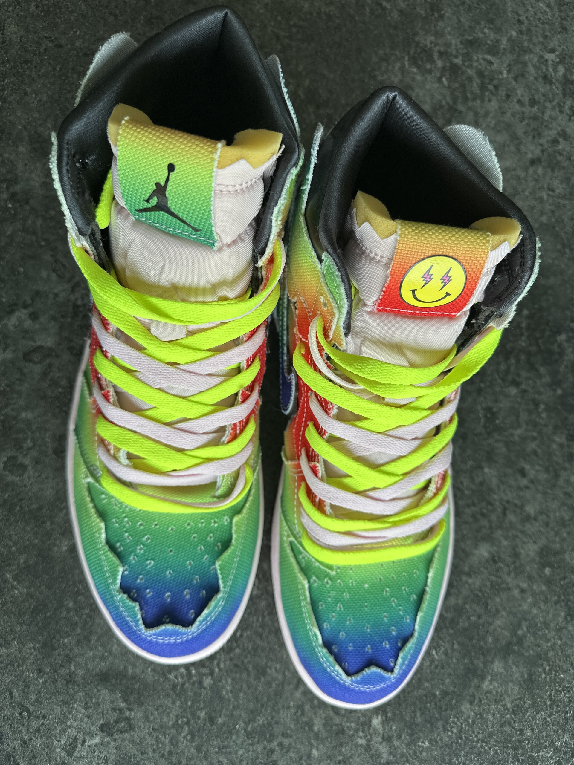 Air Jordan 1 Retro High J Balvin (2020) photo 3