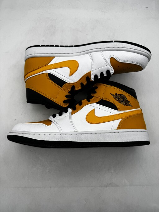 Air Jordan 1 Mid 'University Gold' (2021) New With Defect