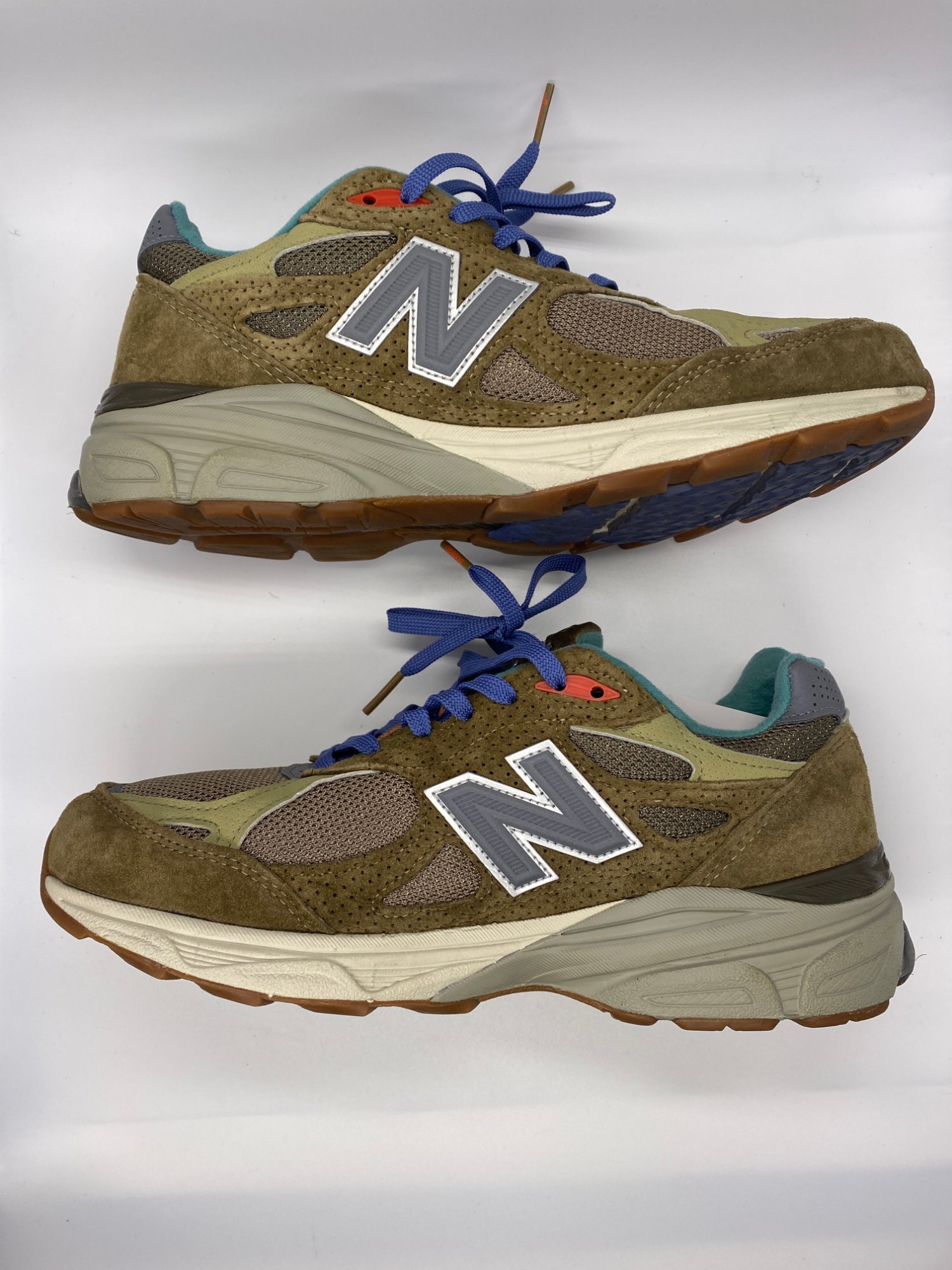 New Balance x Bodega 990v3 Here To Stay (2021) photo 2