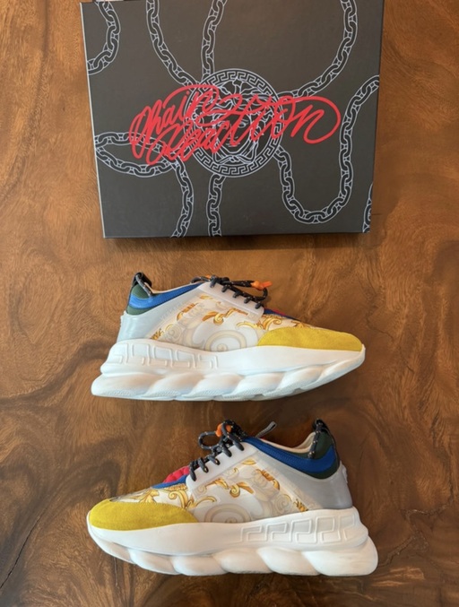 Luxury Versace Chain Reaction Gold Hibiscus (2019)