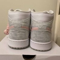 Air Jordan WMNS 1 Mid SE Light Iron Ore (2022) photo 4